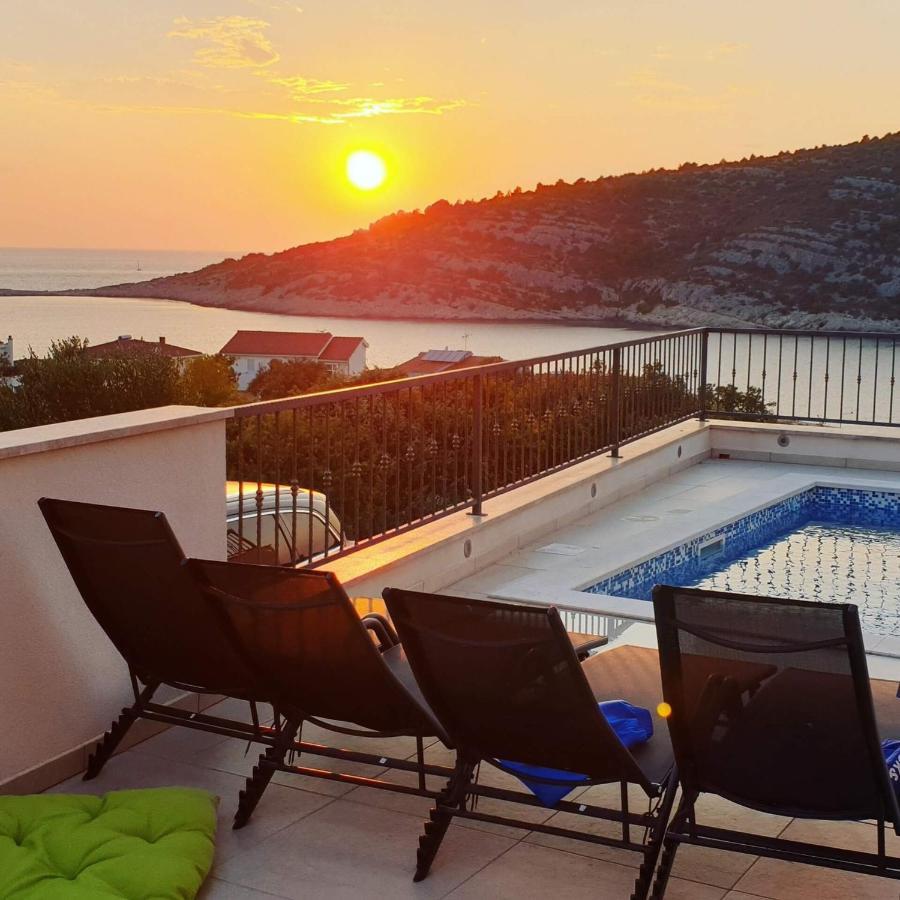 Villa Diomedes With The Sea View And The Pool Rogoznica  Luaran gambar