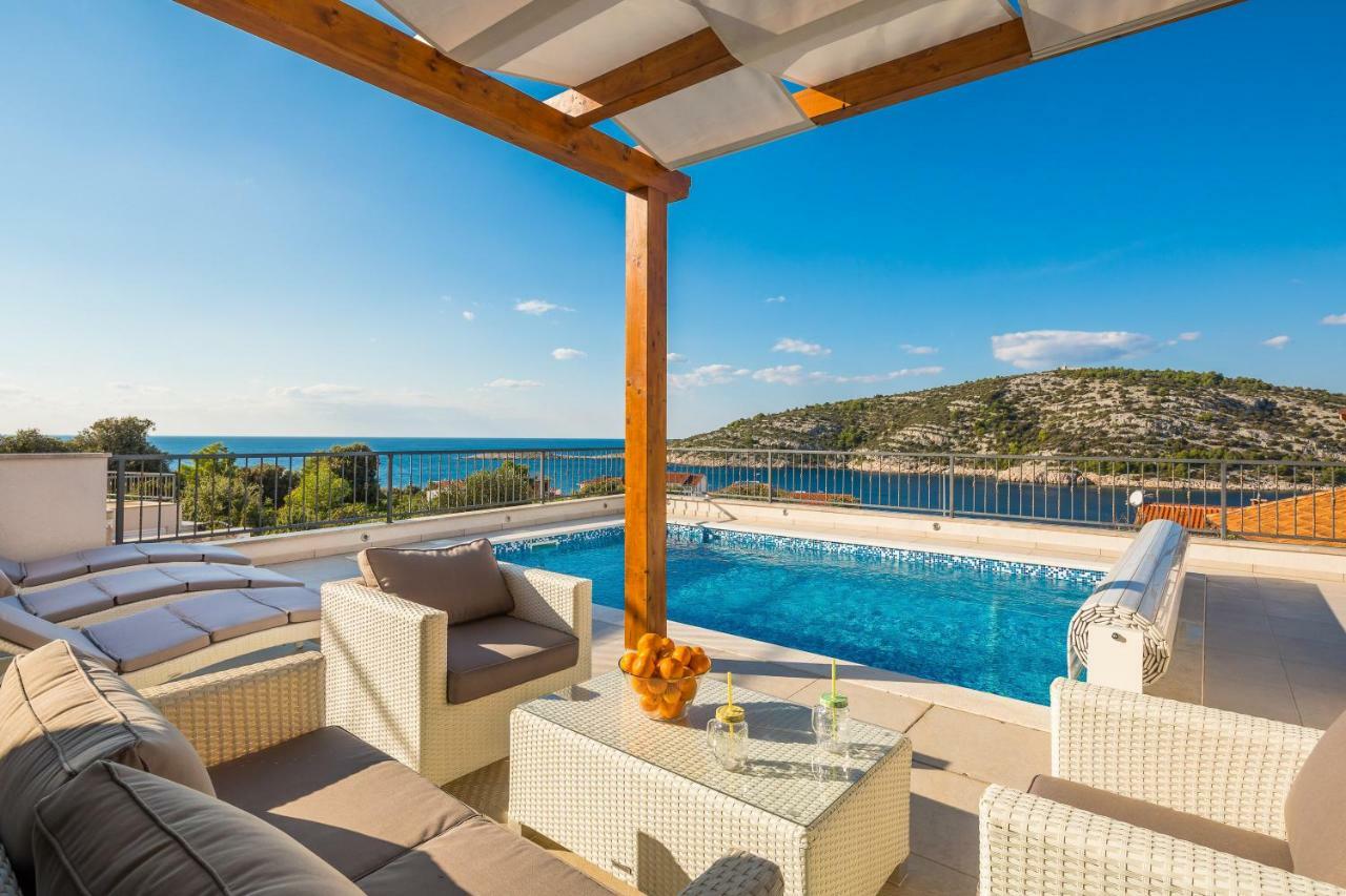 Villa Diomedes With The Sea View And The Pool Rogoznica  Luaran gambar