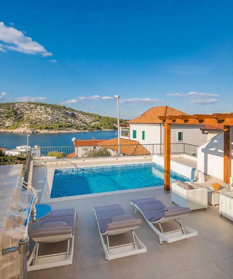 Villa Diomedes With The Sea View And The Pool Rogoznica  Luaran gambar