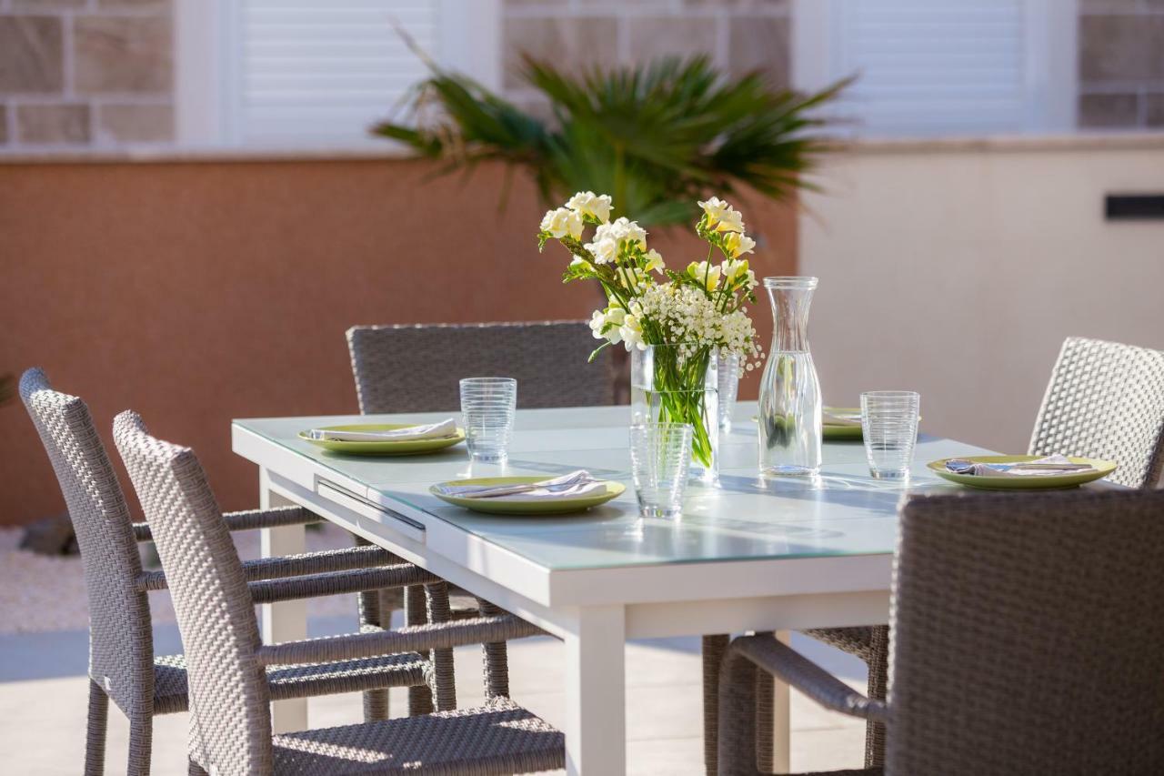 Villa Diomedes With The Sea View And The Pool Rogoznica  Luaran gambar