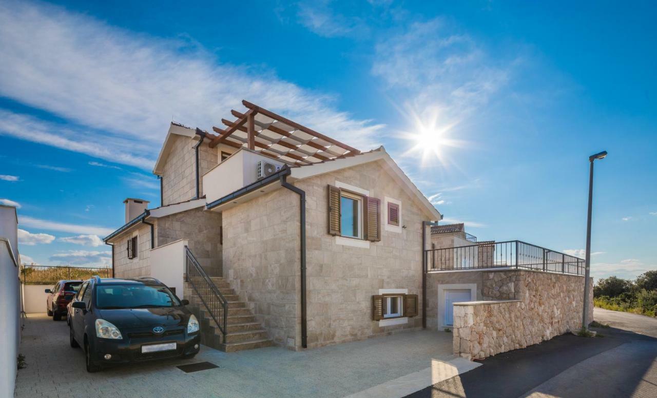 Villa Diomedes With The Sea View And The Pool Rogoznica  Luaran gambar