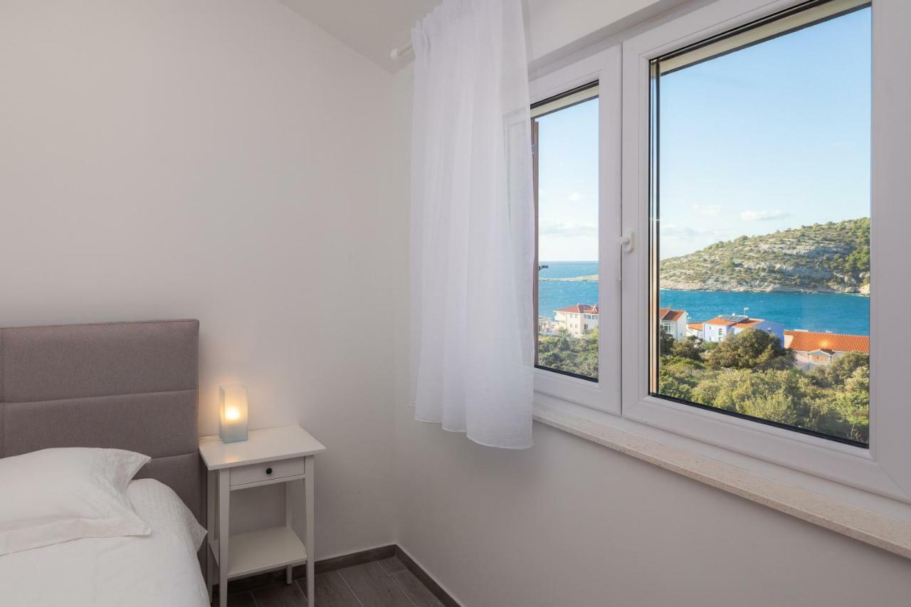 Villa Diomedes With The Sea View And The Pool Rogoznica  Luaran gambar